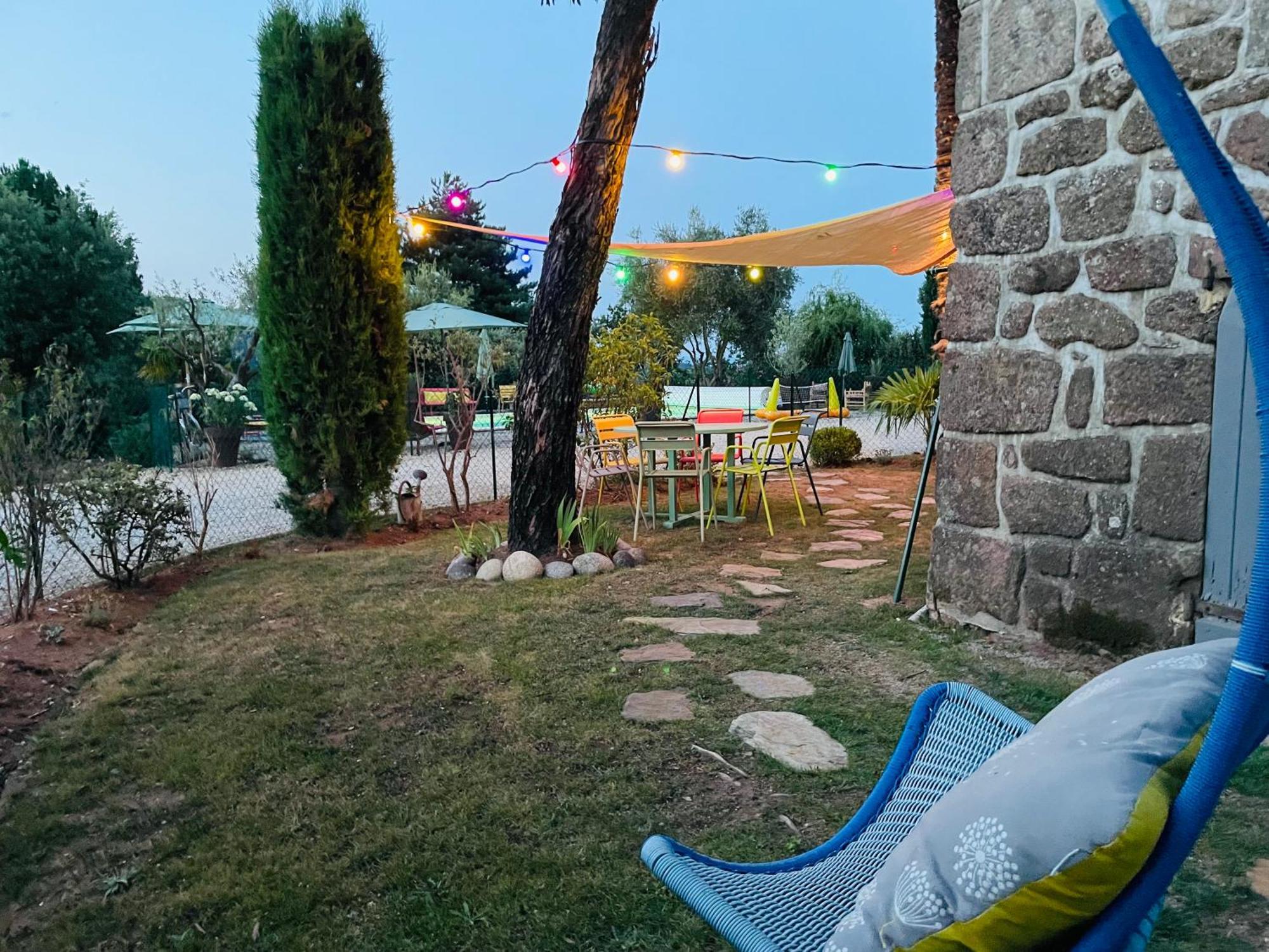 Vila Le Planzollais Planzolles Exteriér fotografie